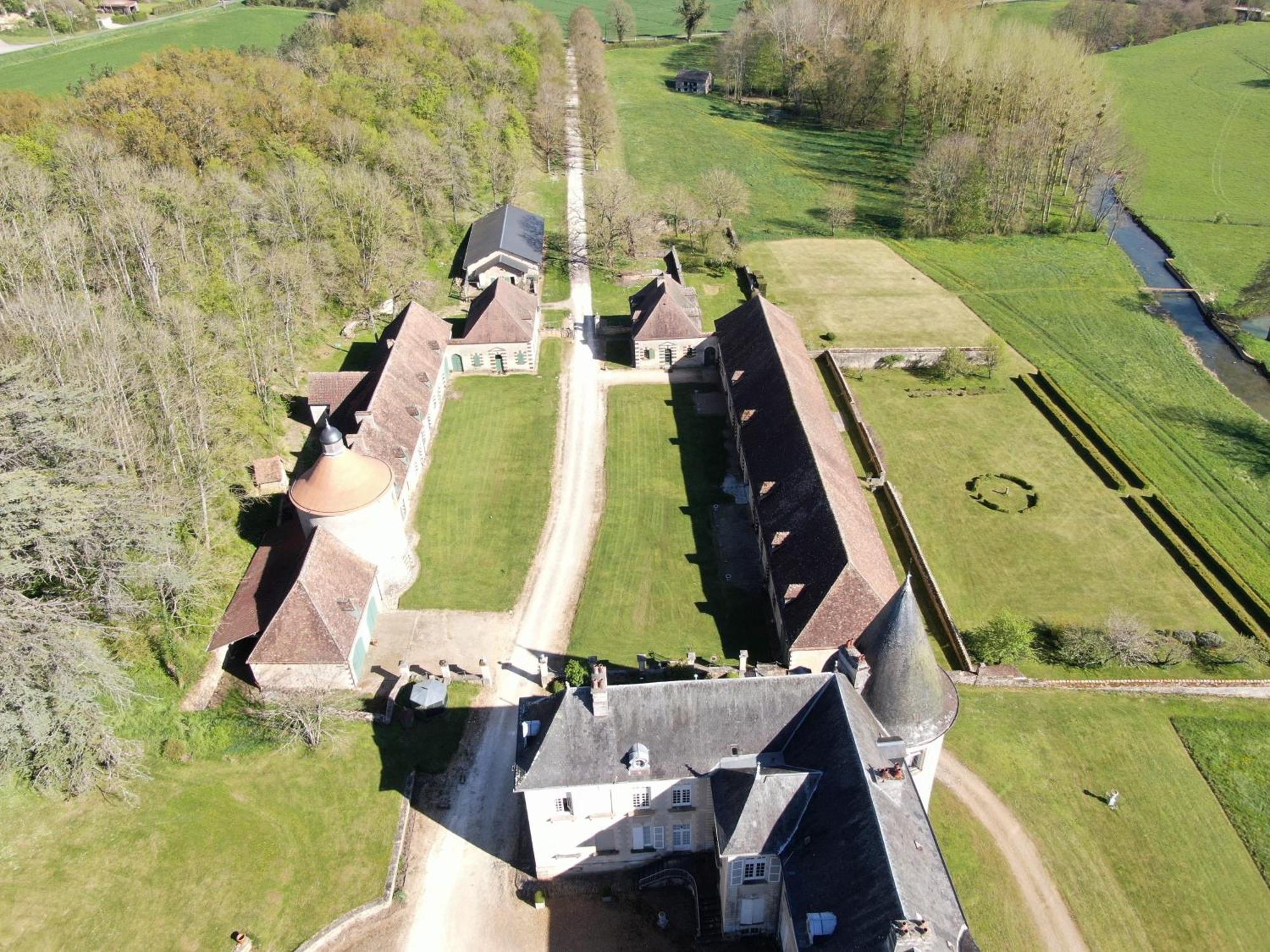 Chateau De Beaujeu Sens-Beaujeu Kültér fotó